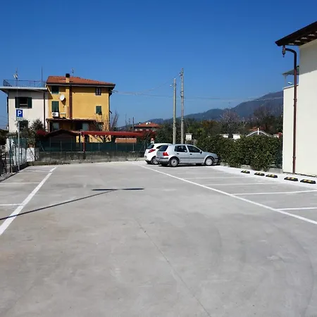 House Versilia Luca E Giada, 5 Chilometri Da Dei Marmi! Hébergement de vacances Forte dei Marmi