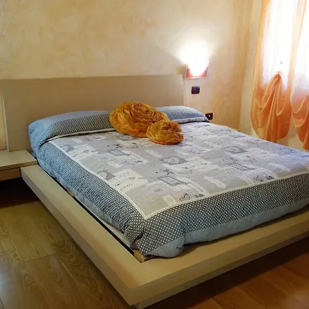 House Versilia Luca E Giada, 5 Chilometri Da Dei Marmi! Hébergement de vacances *
