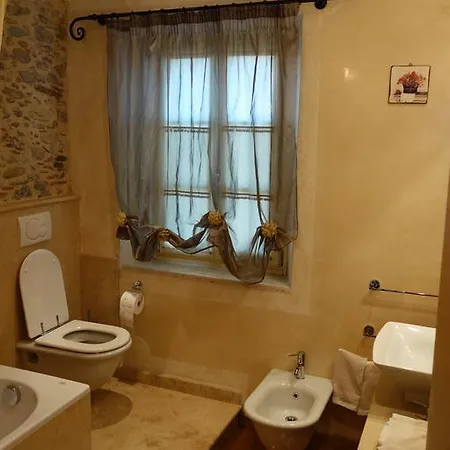House Versilia Luca E Giada, 5 Chilometri Da Dei Marmi! Holiday home *