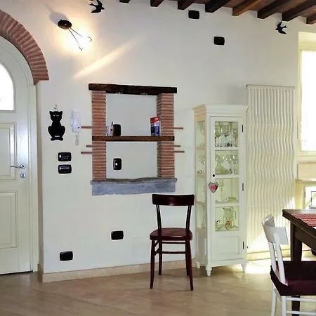 House Versilia Luca E Giada, 5 Chilometri Da Dei Marmi! Hébergement de vacances